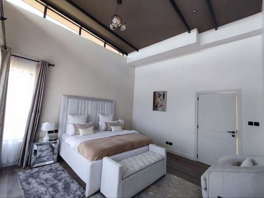 4 Bed Villa with En Suite in South C image 11