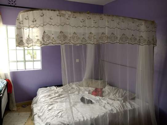 2 stand mosquito nets image 1