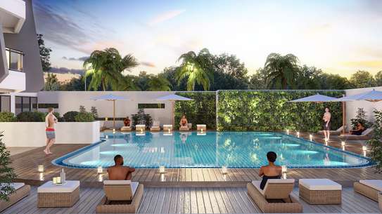 Serviced 3 Bed Apartment with En Suite at Voyager Hotel image 13