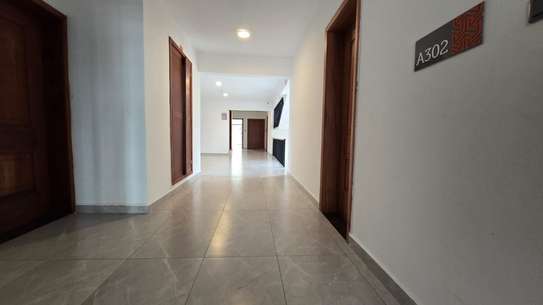 3 Bed Apartment with En Suite in Lavington image 40