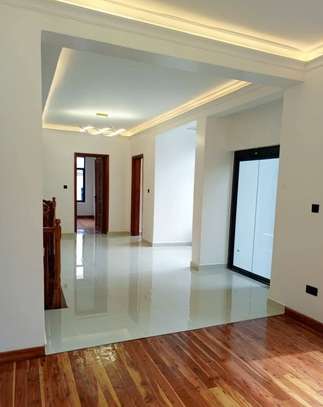 6 Bed Townhouse with En Suite in Karen image 6