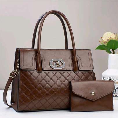 BLACK LADIES HANDBAGS 2 IN 1 image 4