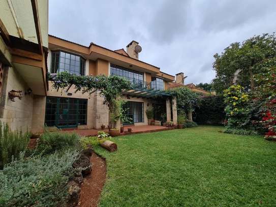 4 Bed Townhouse with Walk In Closet in Lavington image 1