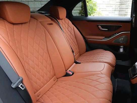 Mercedes Benz AMG S500 dark Blue 2022 image 6