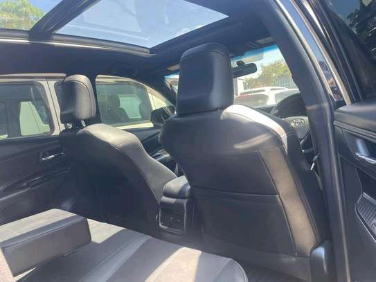 Toyota harrier gs Sunroof image 7