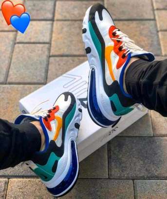 Nike store react 44