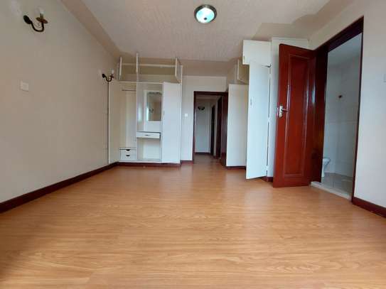 3 Bed Apartment with En Suite at Hatheru Road image 20