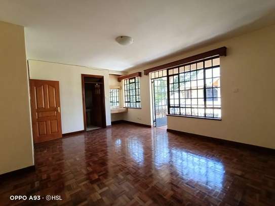 5 Bed Townhouse with En Suite in Kileleshwa image 9