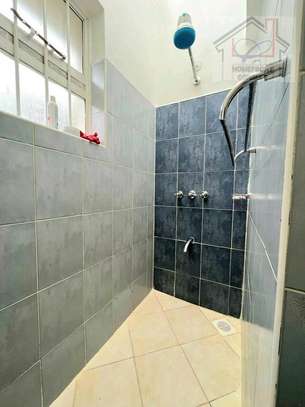 Modern 4Bedroom Home with Garden & Terrace image 6