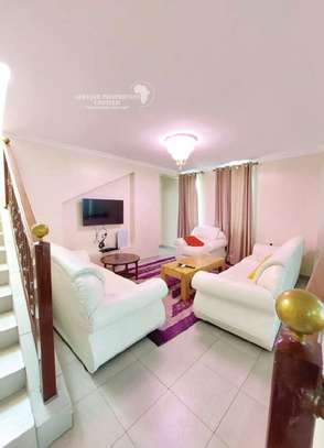 6 Bed House with En Suite in Kitisuru image 6