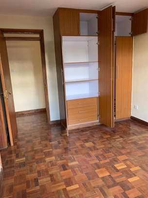 3 bedroom apartment all ensuite with Dsq available image 15