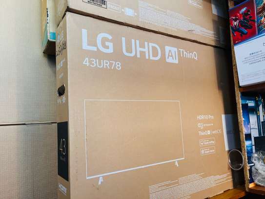 LG 43 INCHES SMART UHD/4K FRAMELESS TV image 3