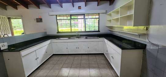 4 Bed House with En Suite in Runda image 9