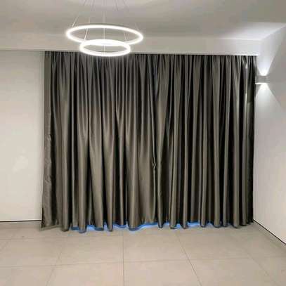 Total black out CURTAINS AND SHEERS image 1