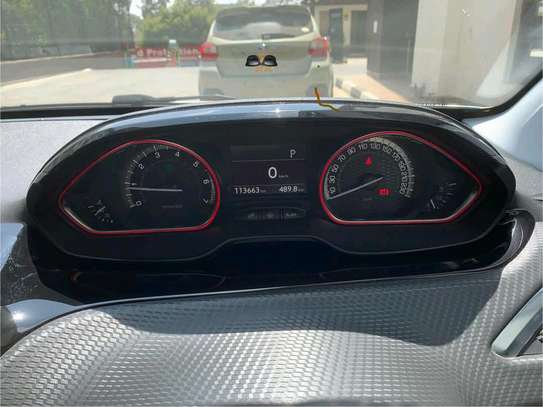 Peugeot 2008 2017 image 3