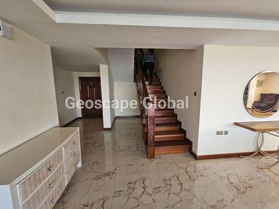 5 Bed Apartment with En Suite in Kilimani image 5