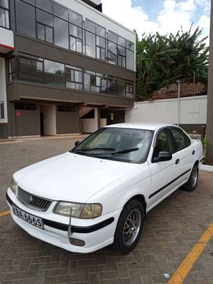 Clean and affordable nissan sunny B15 image 2