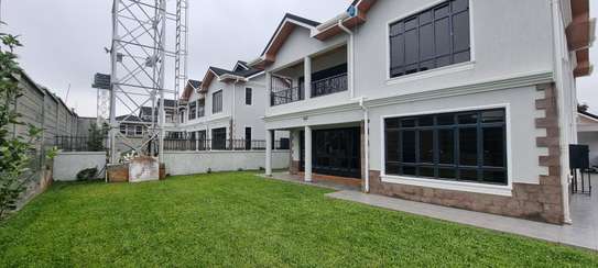 4 Bed Townhouse with En Suite at Runda Paradise image 18