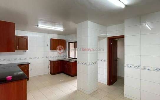 3 Bed Apartment with En Suite in Kileleshwa image 3