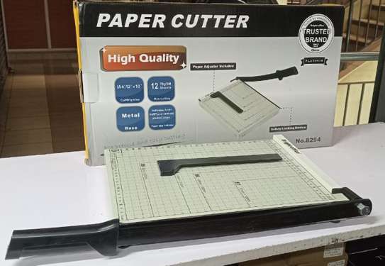 paper cutter image 1