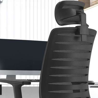 Office Chair: Ergonomic Black Chair image 2