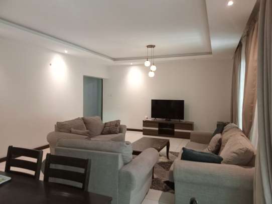 3 Bed Apartment with En Suite in General Mathenge image 2
