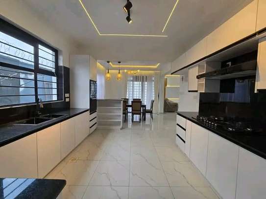 4 Bed House with En Suite in Ruiru image 6