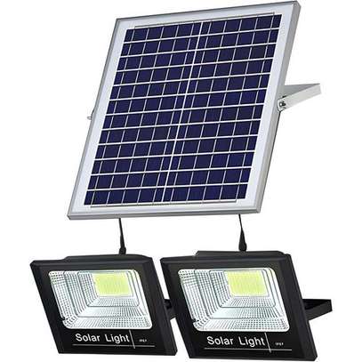 300w solar floodlight Automatic (2 Lights, 1 Solar Panel) image 3