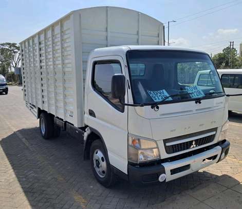 MITSUBISHI FUSO CANTER image 3