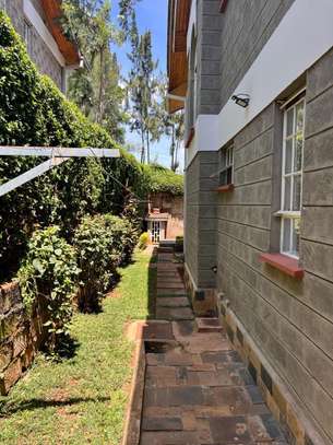 4 Bed House with En Suite in Muthaiga image 2