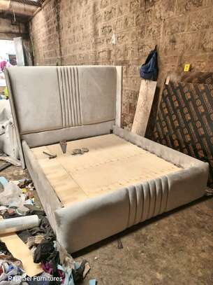 Customized tufted beds image 2
