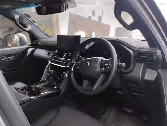 Toyota Land cruiser AX GREY 2023 image 4