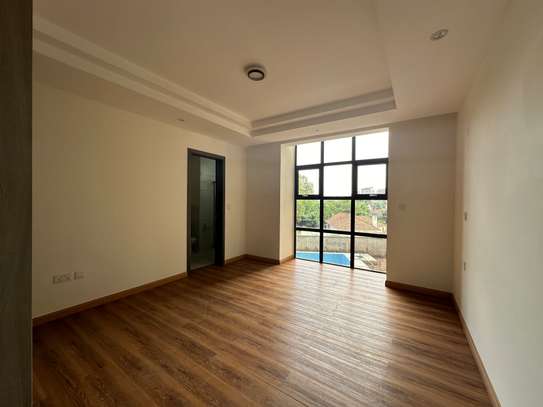 Serviced 3 Bed Apartment with En Suite in Kileleshwa image 16