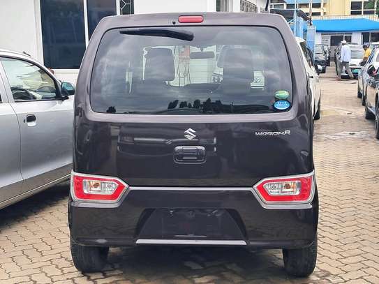 Suzuki Wagon R 2018 2WD image 9