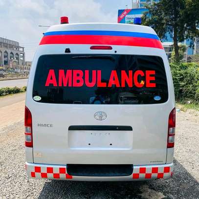 Toyota Hiace Ambulance service 2016 image 1