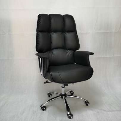 Office chair: Black leather adjustable office chair image 5