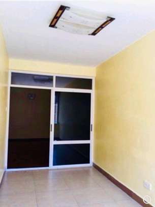 Spacious  2 bedrooms  and  a half In Lavington image 6