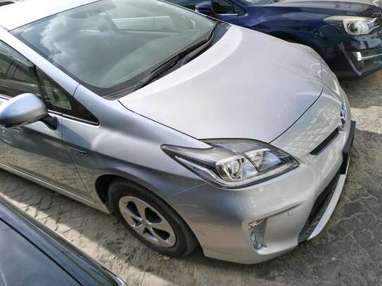 Toyota Prius silver image 5