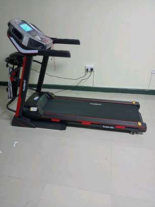 Intel 40 Treadmill image 1