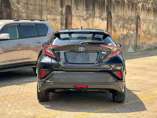 Toyota CH-R Black 2019 2WD image 12