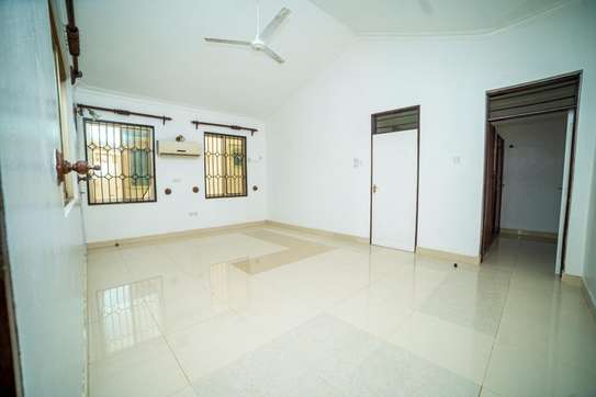 4 Bed Townhouse with En Suite in Shanzu image 4