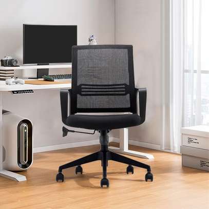 Office Chair : Medium-back Office Chair image 2