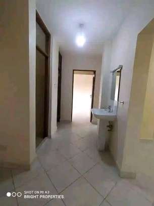 Naivasha Road two bedroom apartment to let image 8