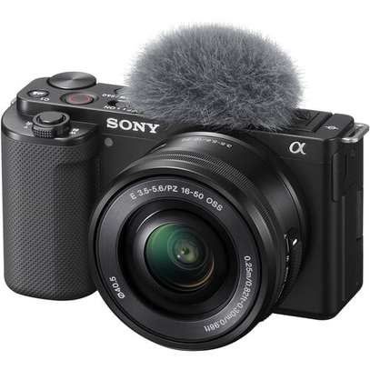 Sony ZV E-10 + 16-50MM Camera image 1