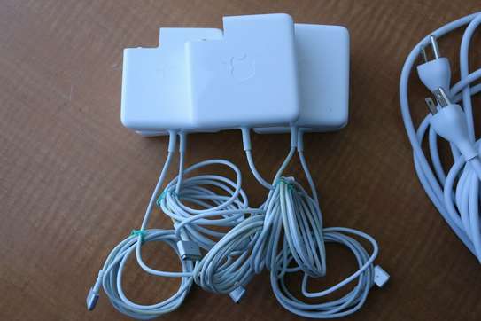 Apple 96W, 87W, 61W, 30W USB-C Power Adapter For MacBook Pro 13 15 16 image 4