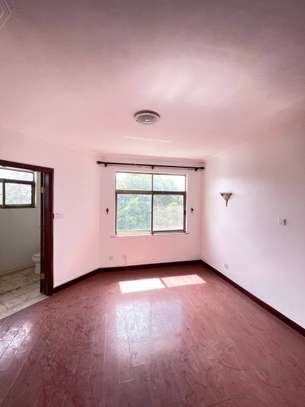 3 Bed Apartment with En Suite in Ngong Road image 7
