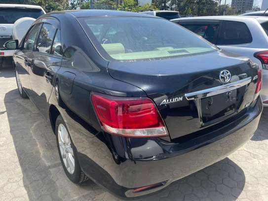 Toyota premio 2000cc image 1