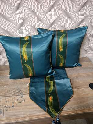 Throw pillow cases with bedrunners image 1