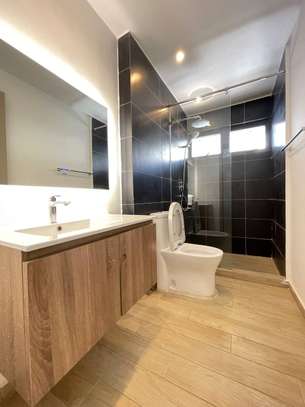 2 Bed Apartment with En Suite in South C image 2