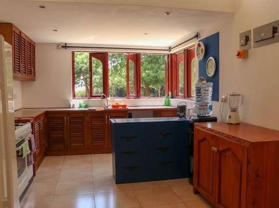 4 Bed House with En Suite at Vipingo Ridge image 13